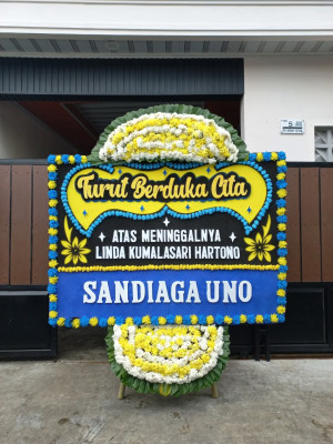 Papan Bunga Duka di Batu Tanjung